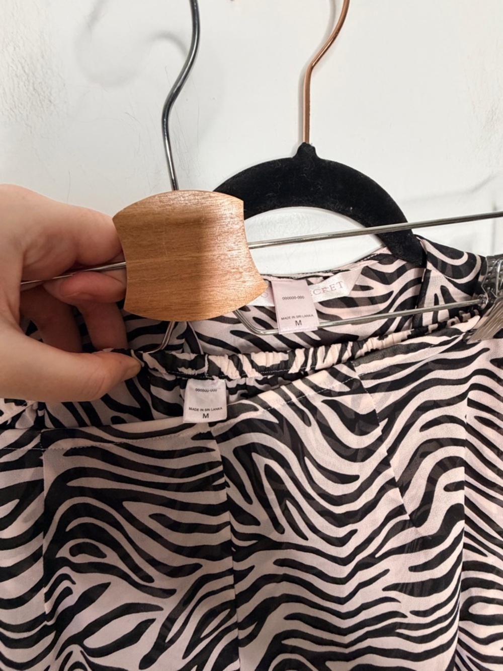 Victoria Secret Semi Sheer Zebra Matching Set Pajama Chic Lounge to Streetwear - Picture 10 of 13